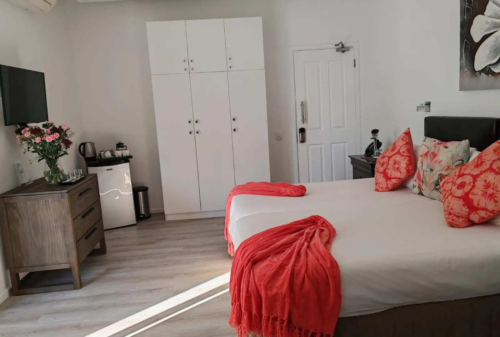 Point B Guest House -Sustainable Solar Energy Cape Town